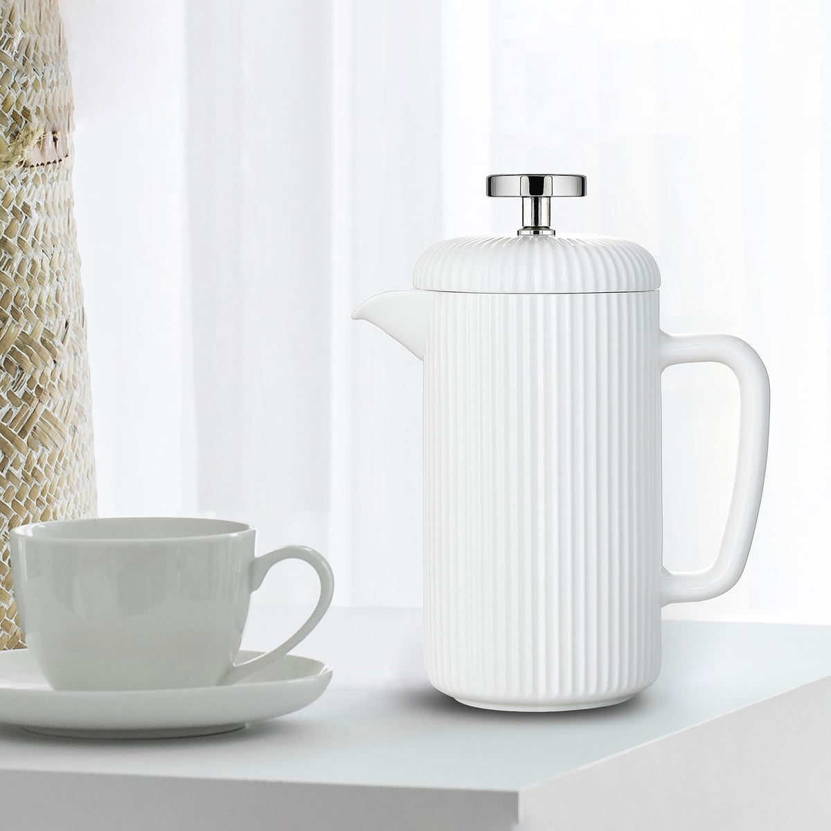 Porcelain French Press 22 fl oz Coffee Tea Maker with Stainless Steel Plunger Ivory D286145